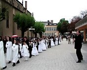 Kommioun 28.4.2002 0002
